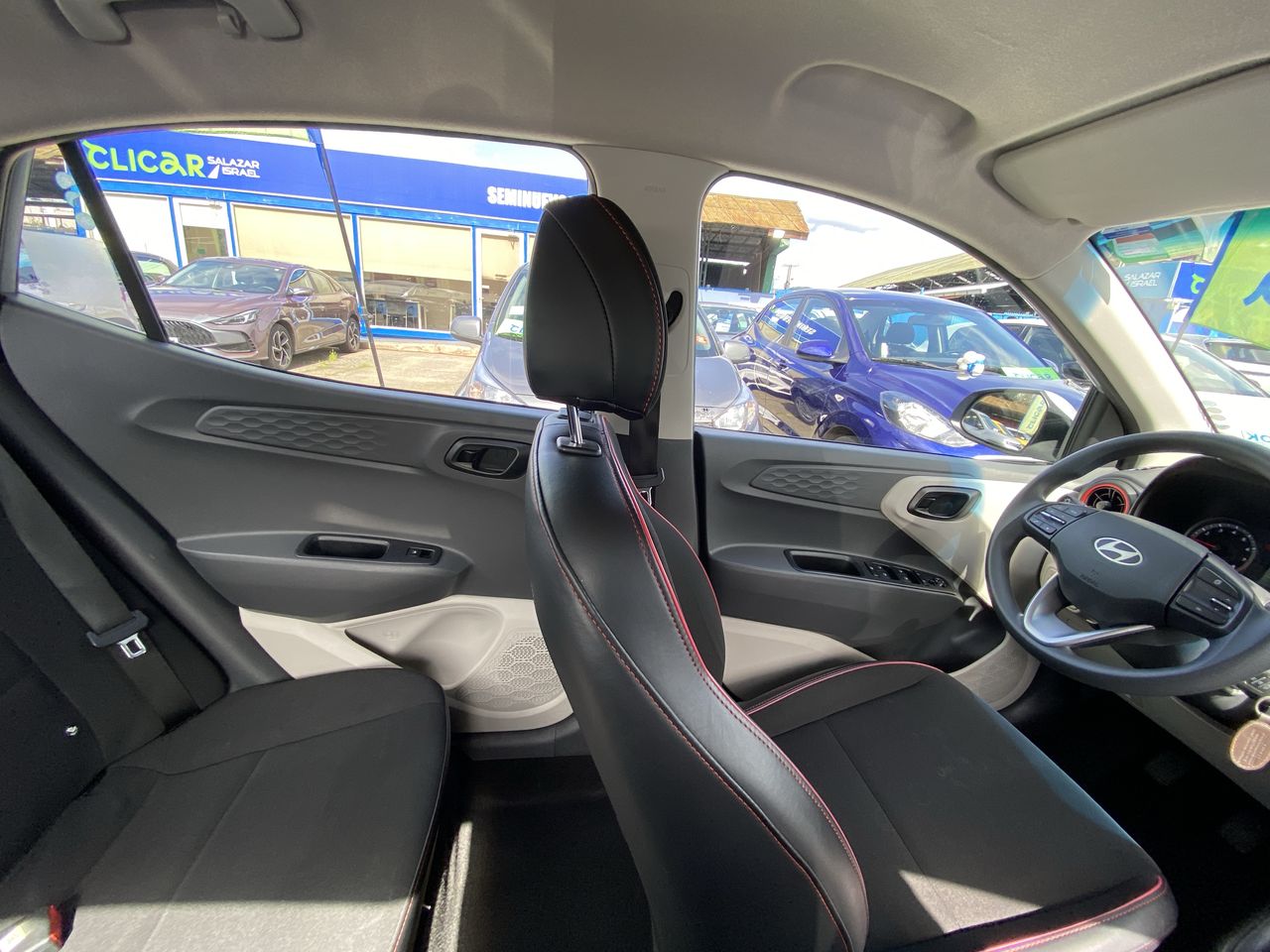 HYUNDAI - 15