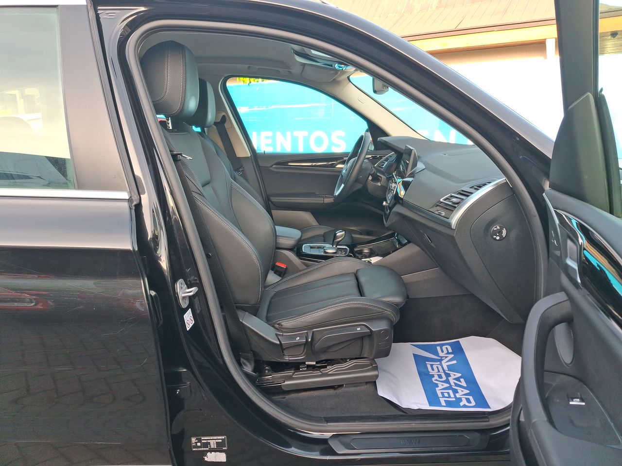 BMW - 32
