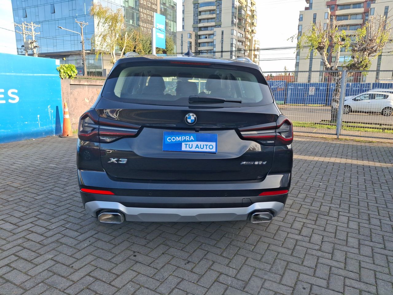 BMW - 6