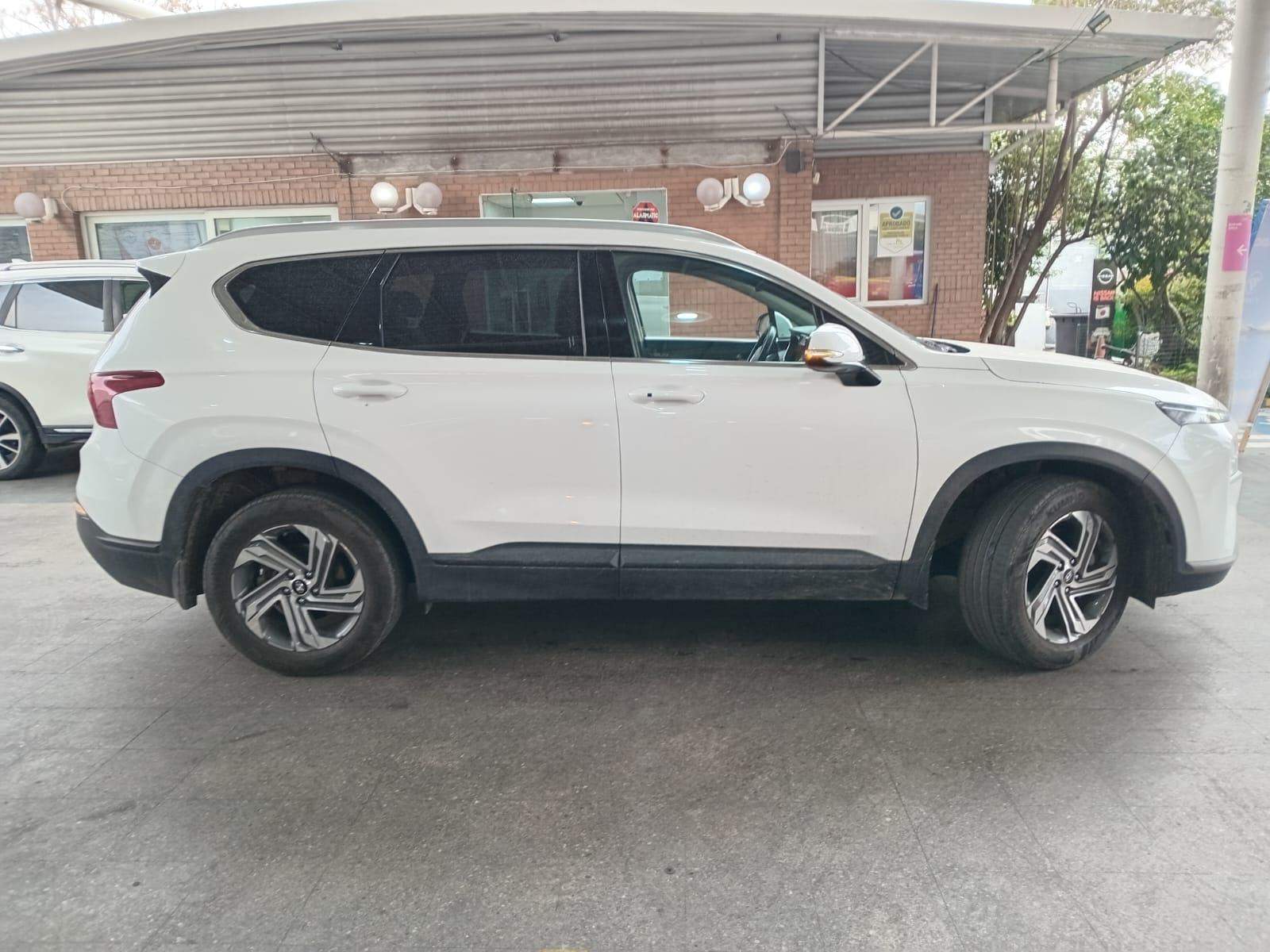 HYUNDAI - 3