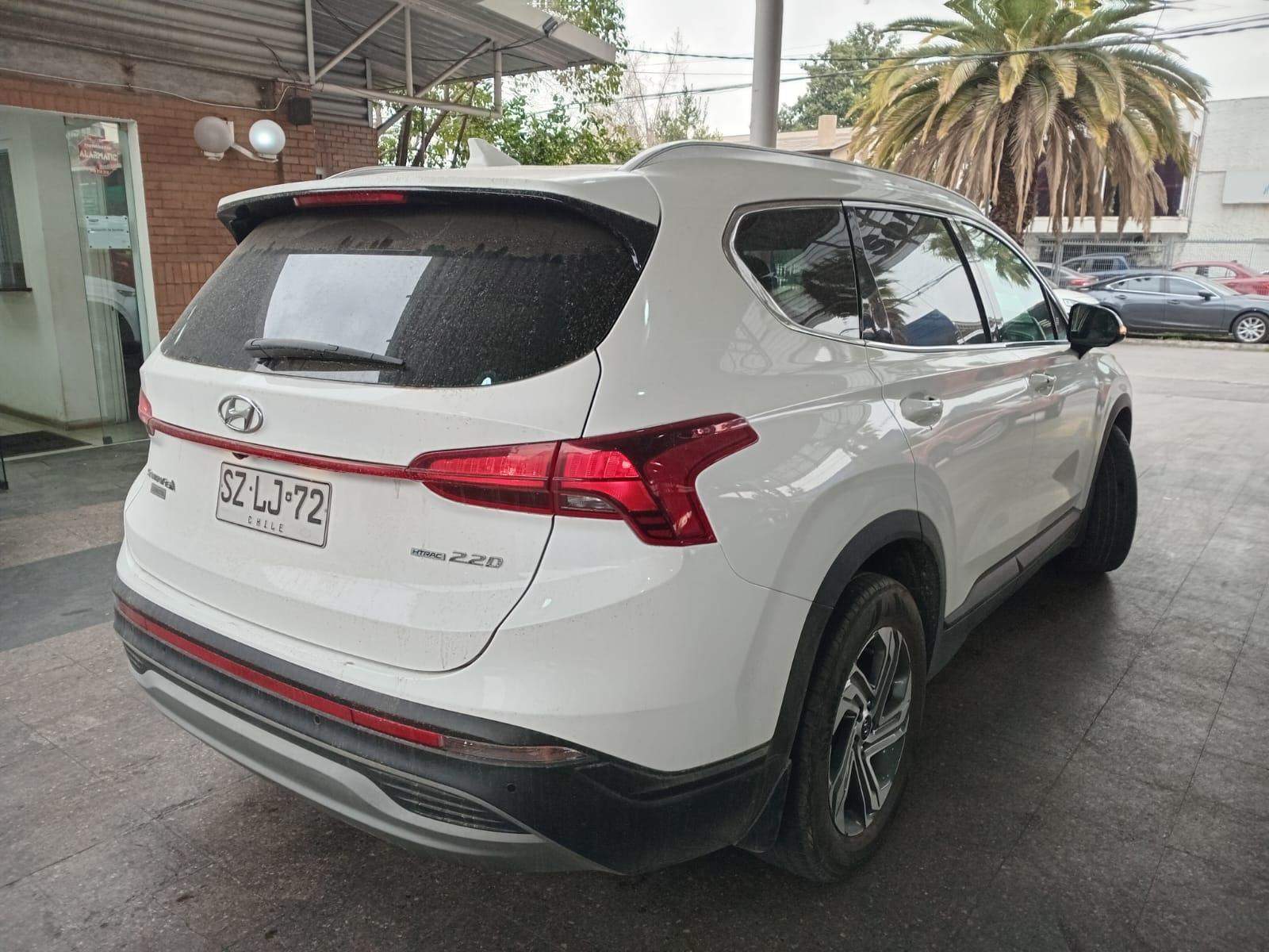 HYUNDAI - 4