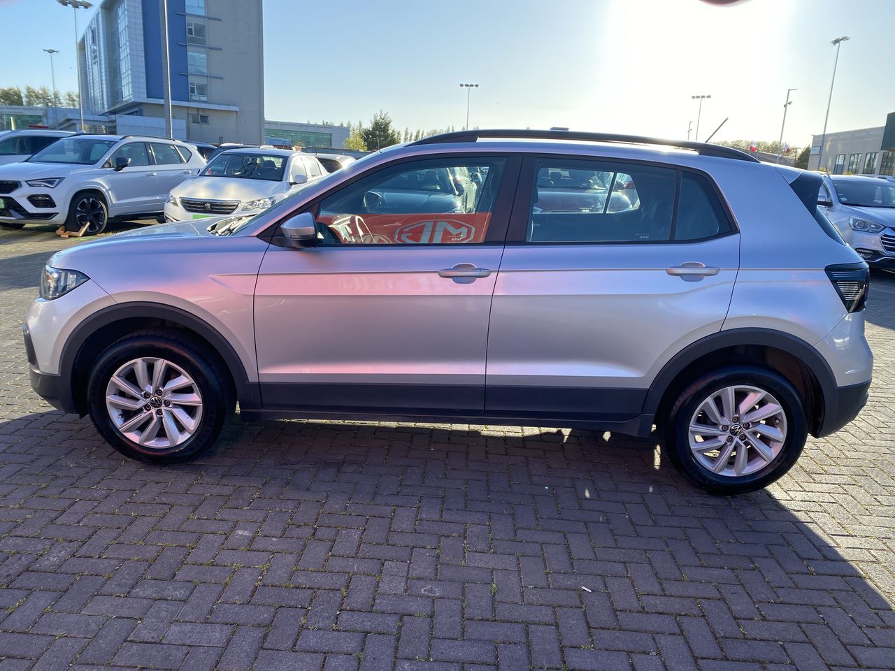 VOLKSWAGEN - 4