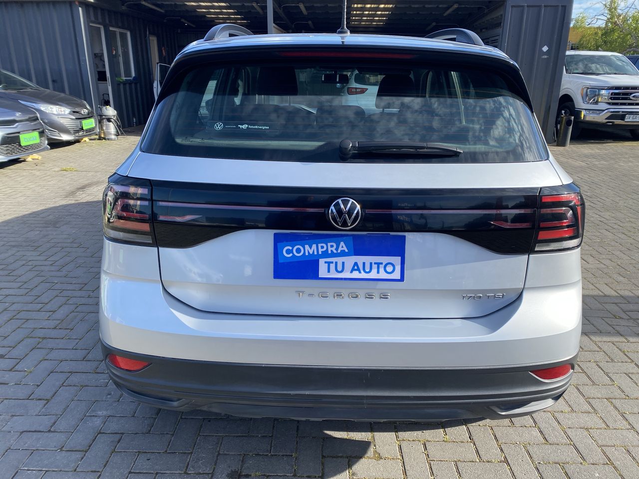 VOLKSWAGEN - 6