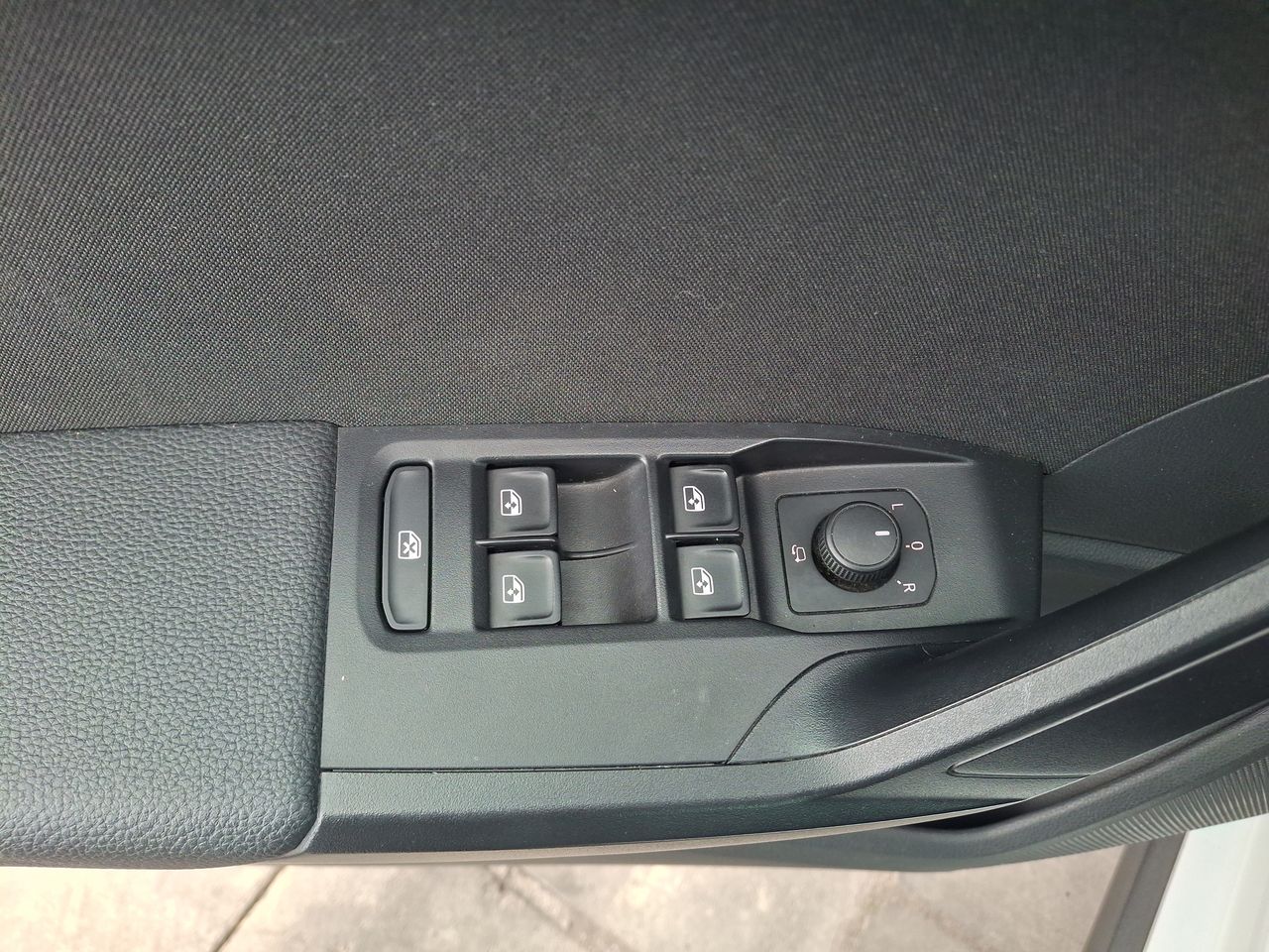 SEAT - 22