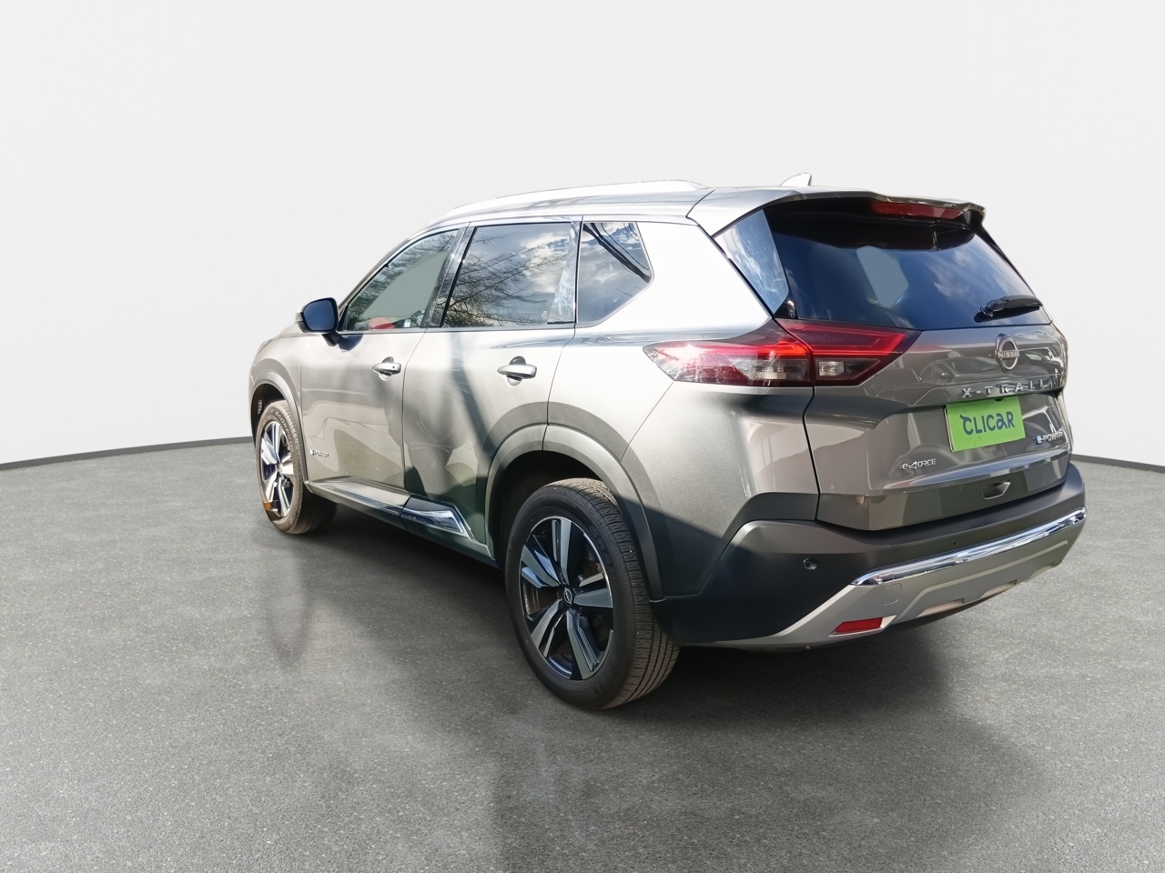 NISSAN - 5