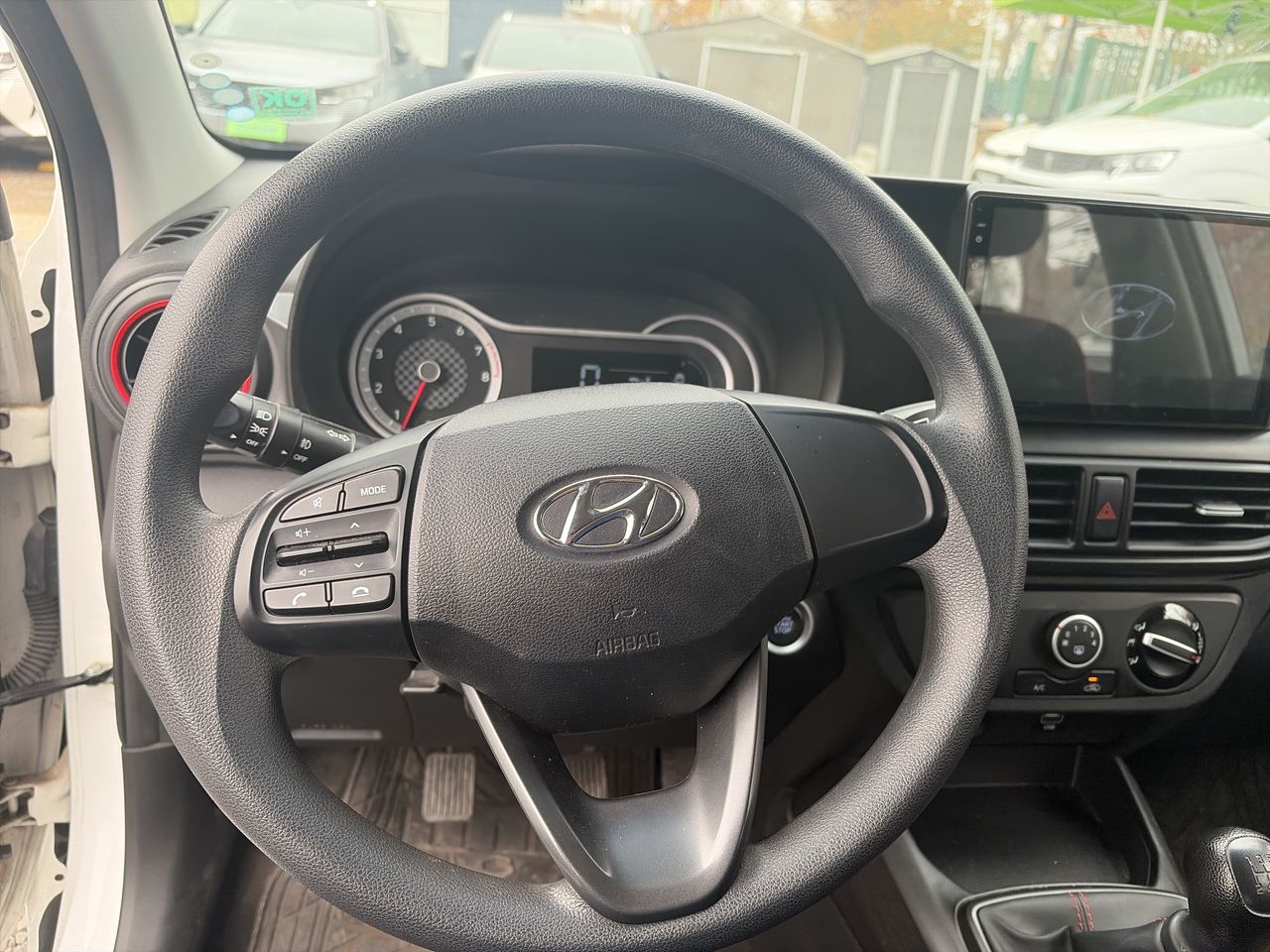 HYUNDAI - 15