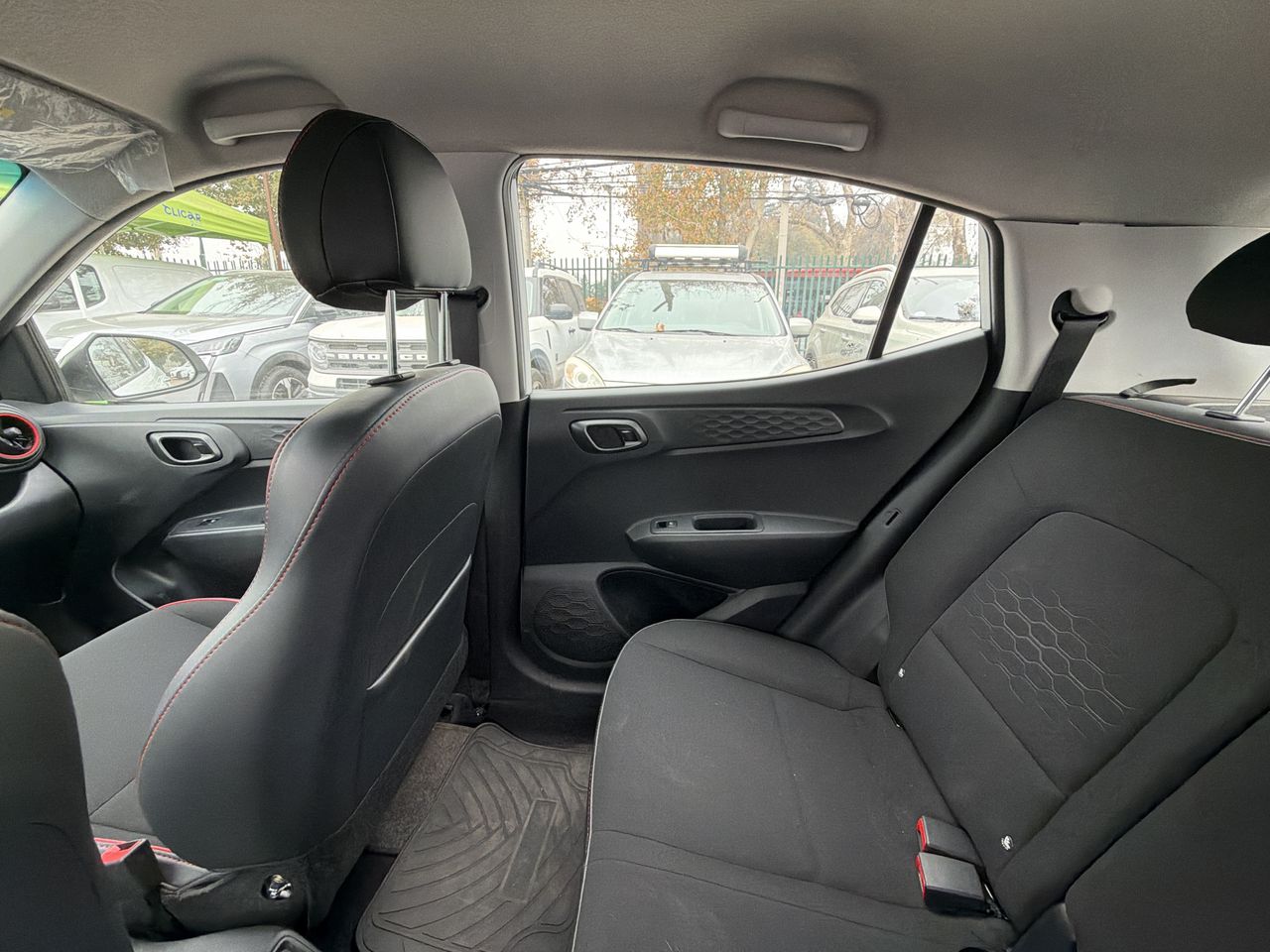 HYUNDAI - 4