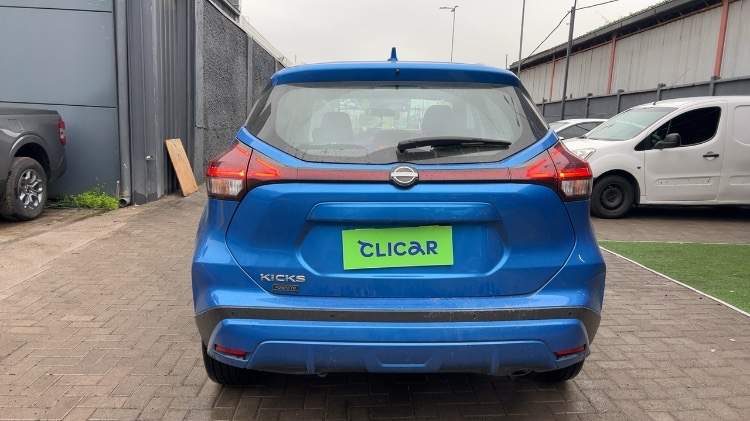 NISSAN - 4