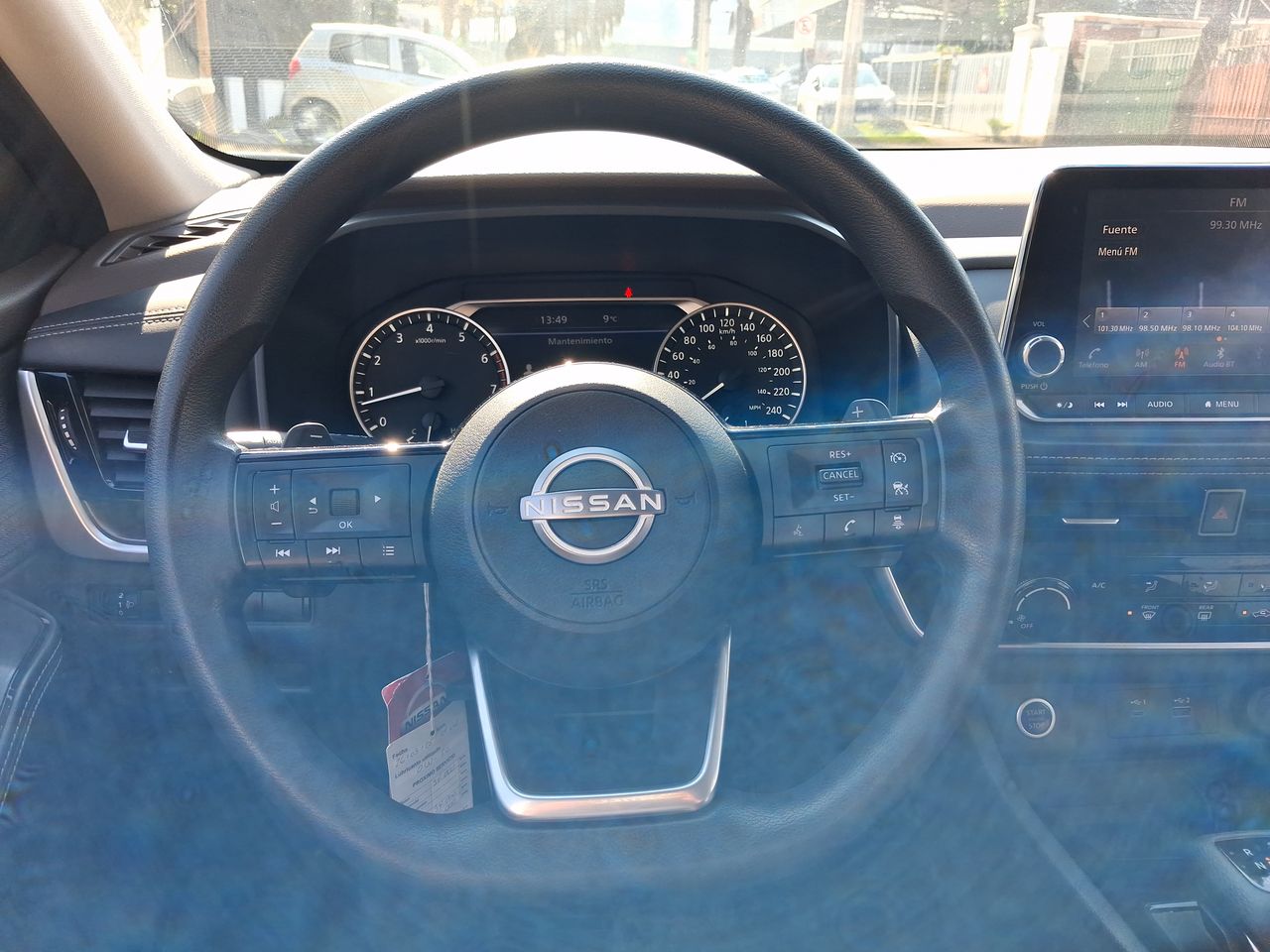 Nissan X-Trail — foto 17 de 29