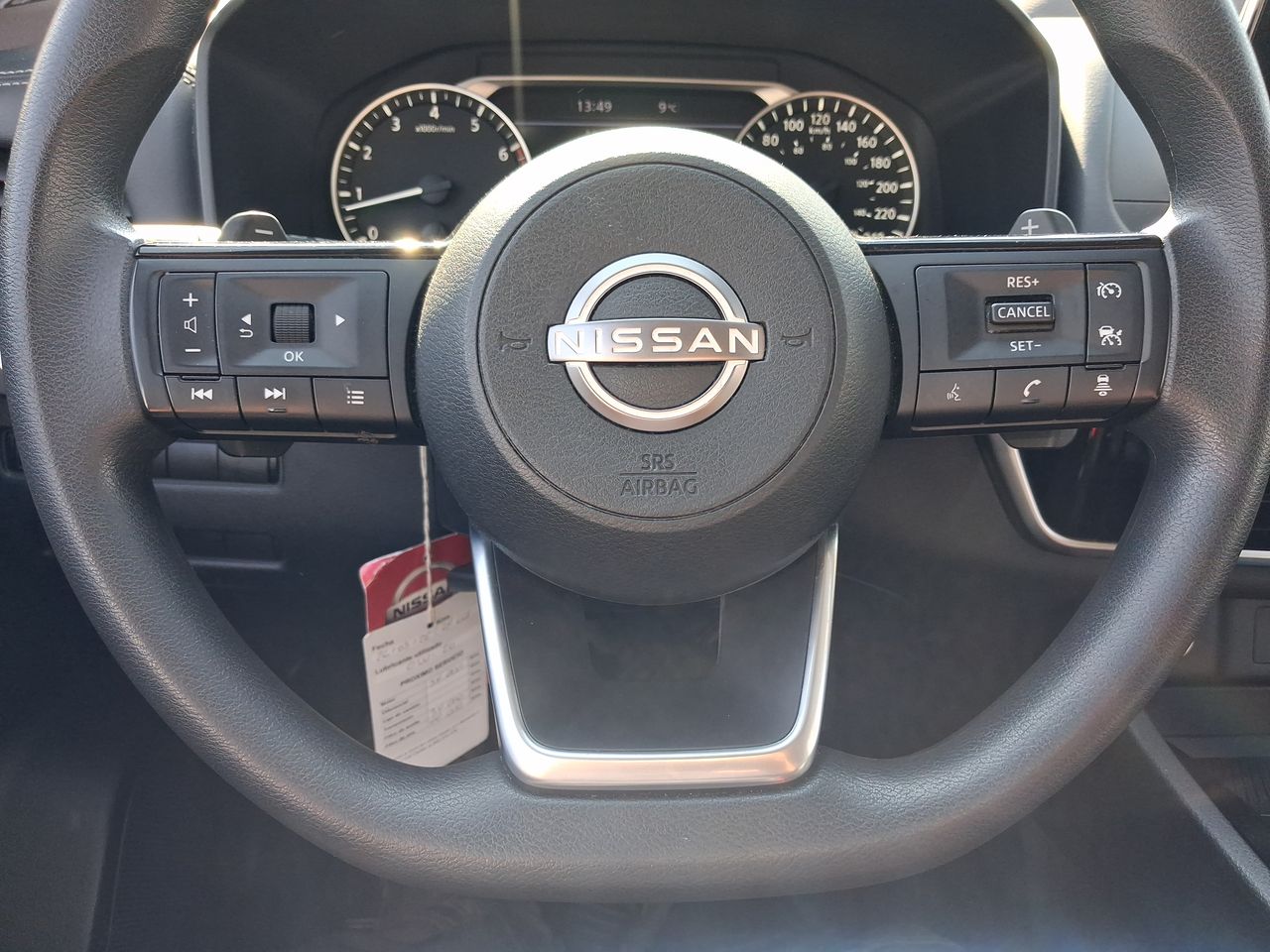 Nissan X-Trail — foto 18 de 29