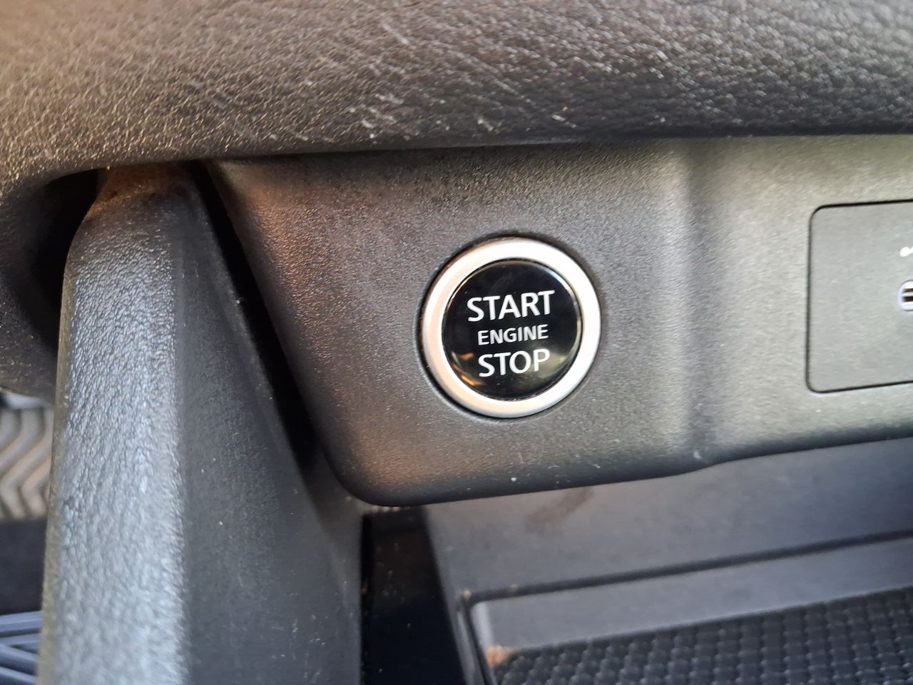 Nissan X-Trail — foto 29 de 29