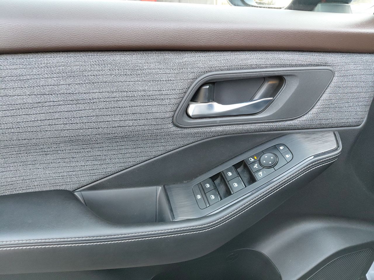 NISSAN - 13