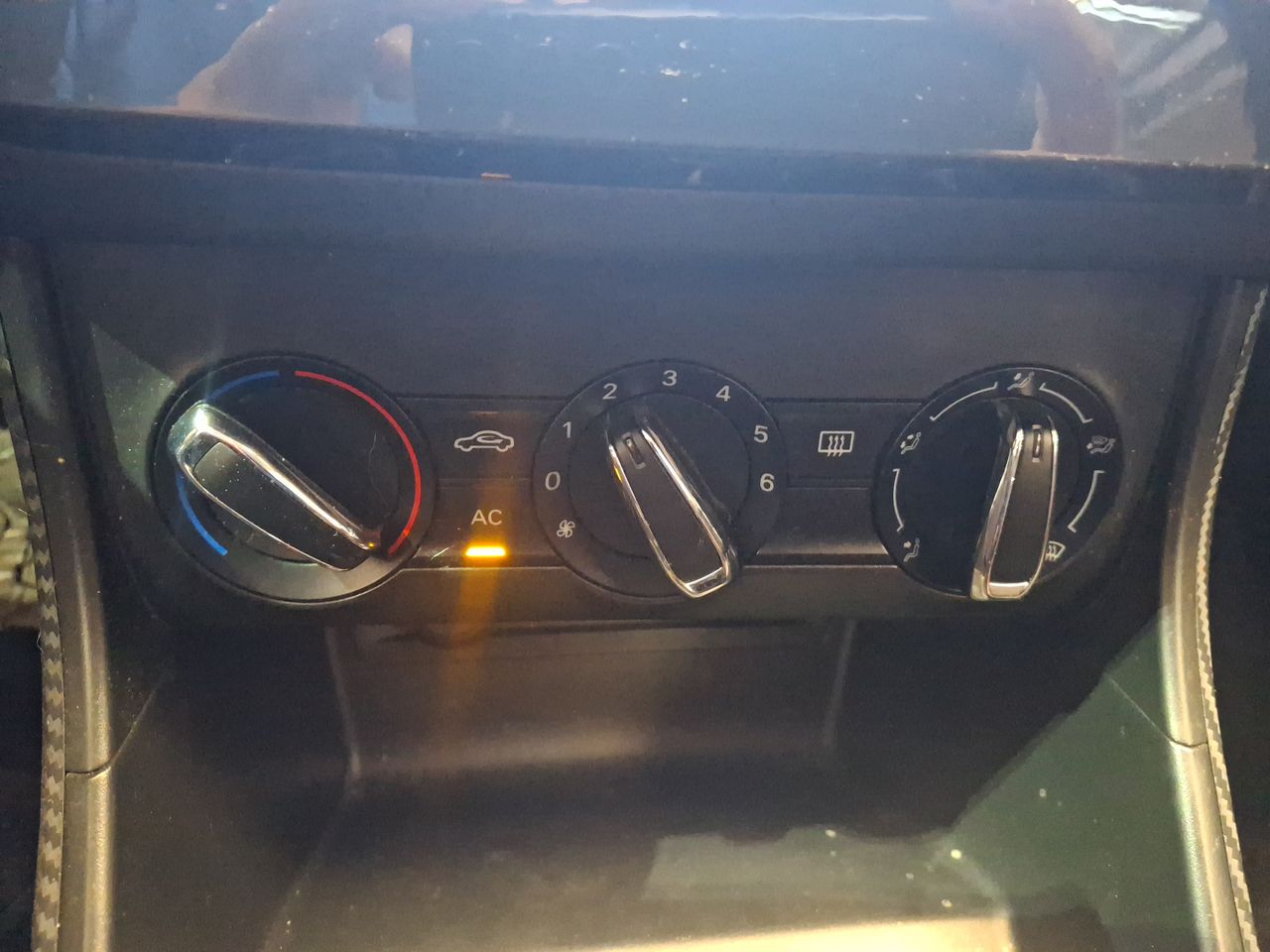 MG Zs — foto 20 de 24