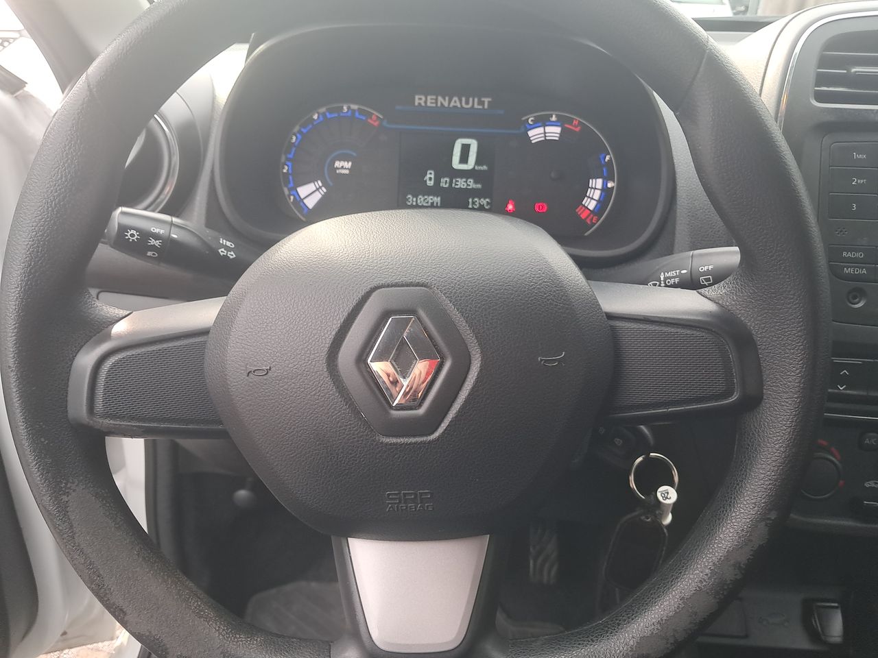 RENAULT - 15
