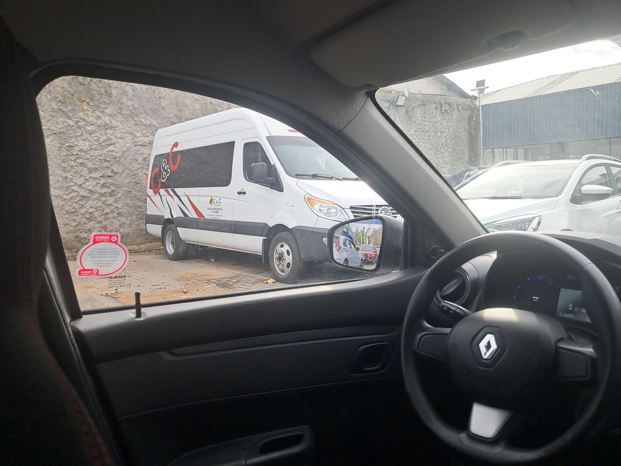 RENAULT - 6