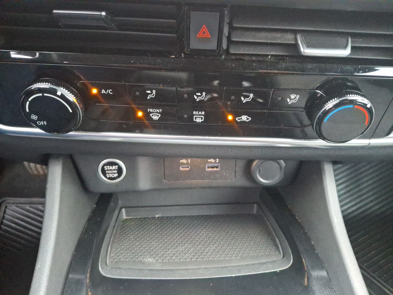 NISSAN - 21