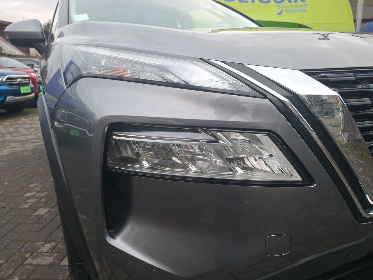 NISSAN - 10