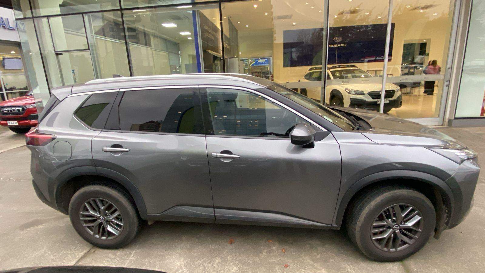 NISSAN - 3