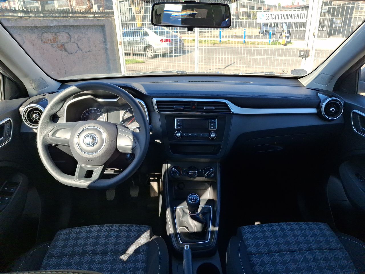 MG Zs — foto 23 de 25