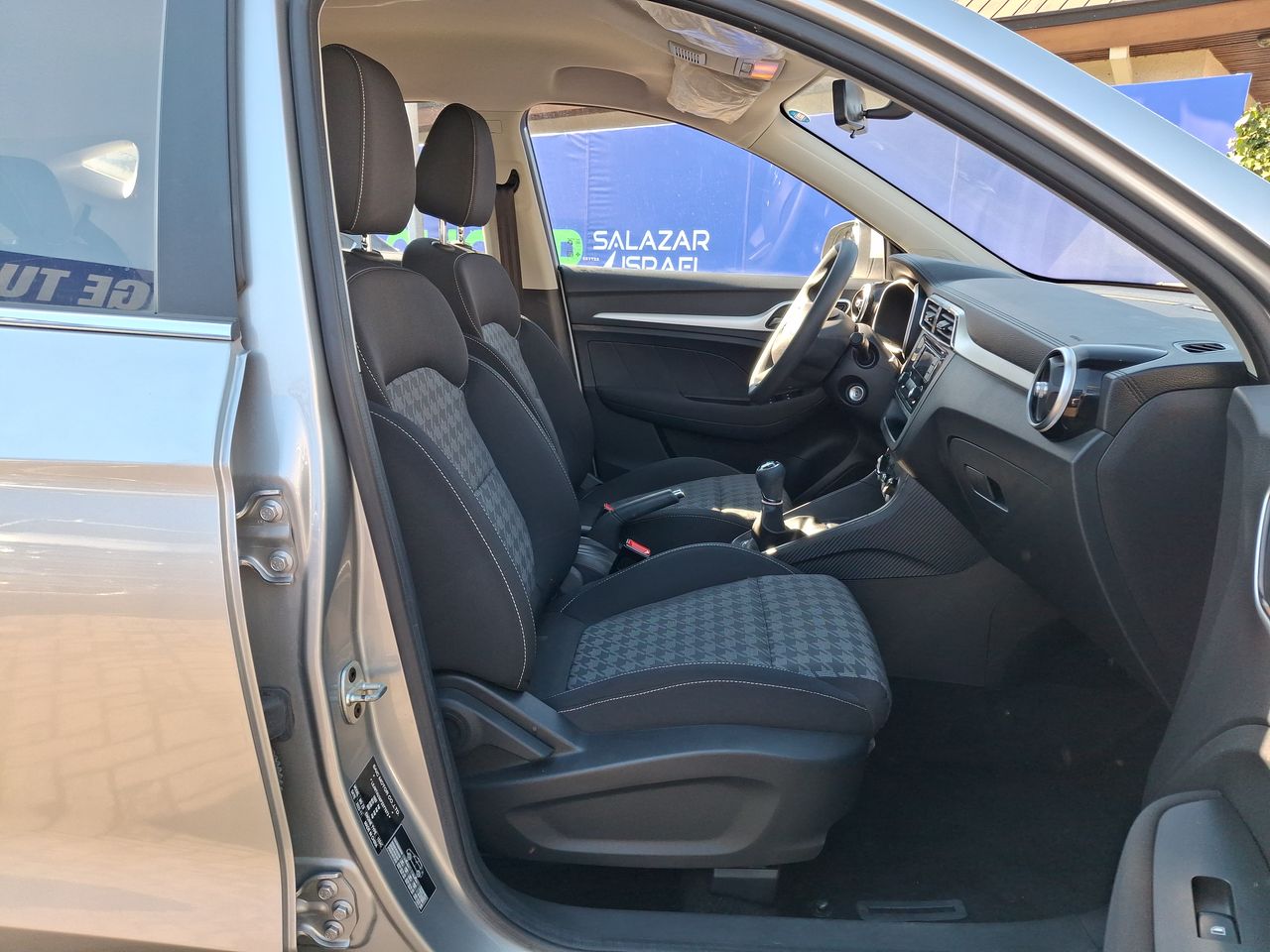 MG Zs — foto 24 de 25