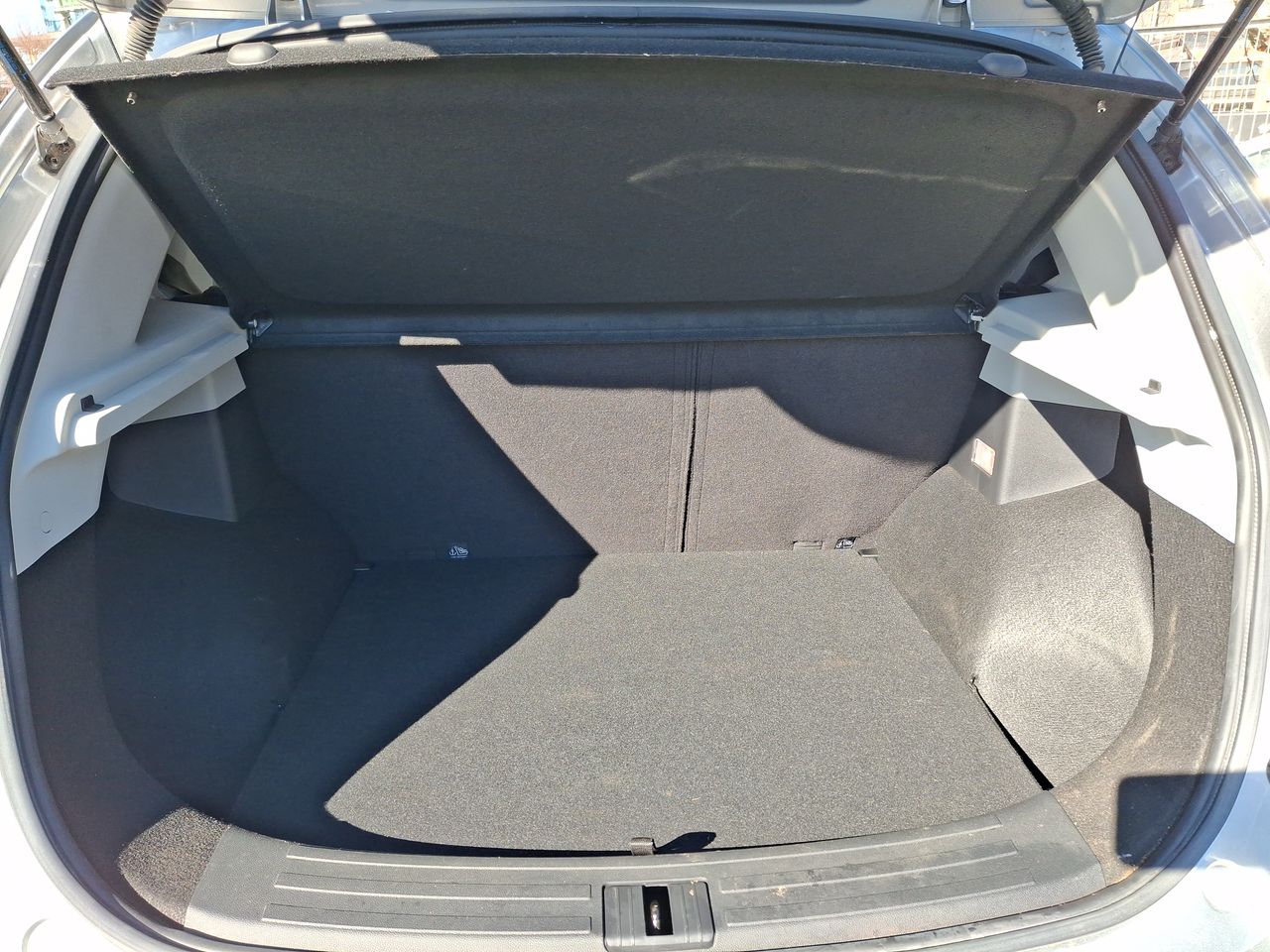 MG Zs — foto 14 de 25