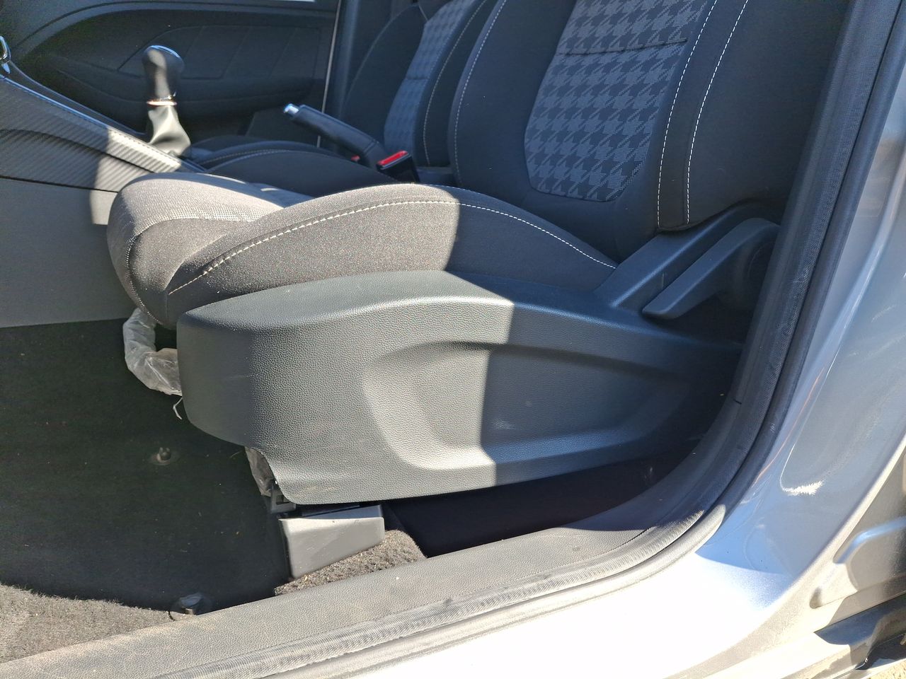 MG Zs — foto 16 de 25