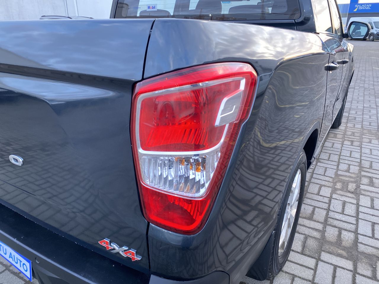 SSANGYONG - 19