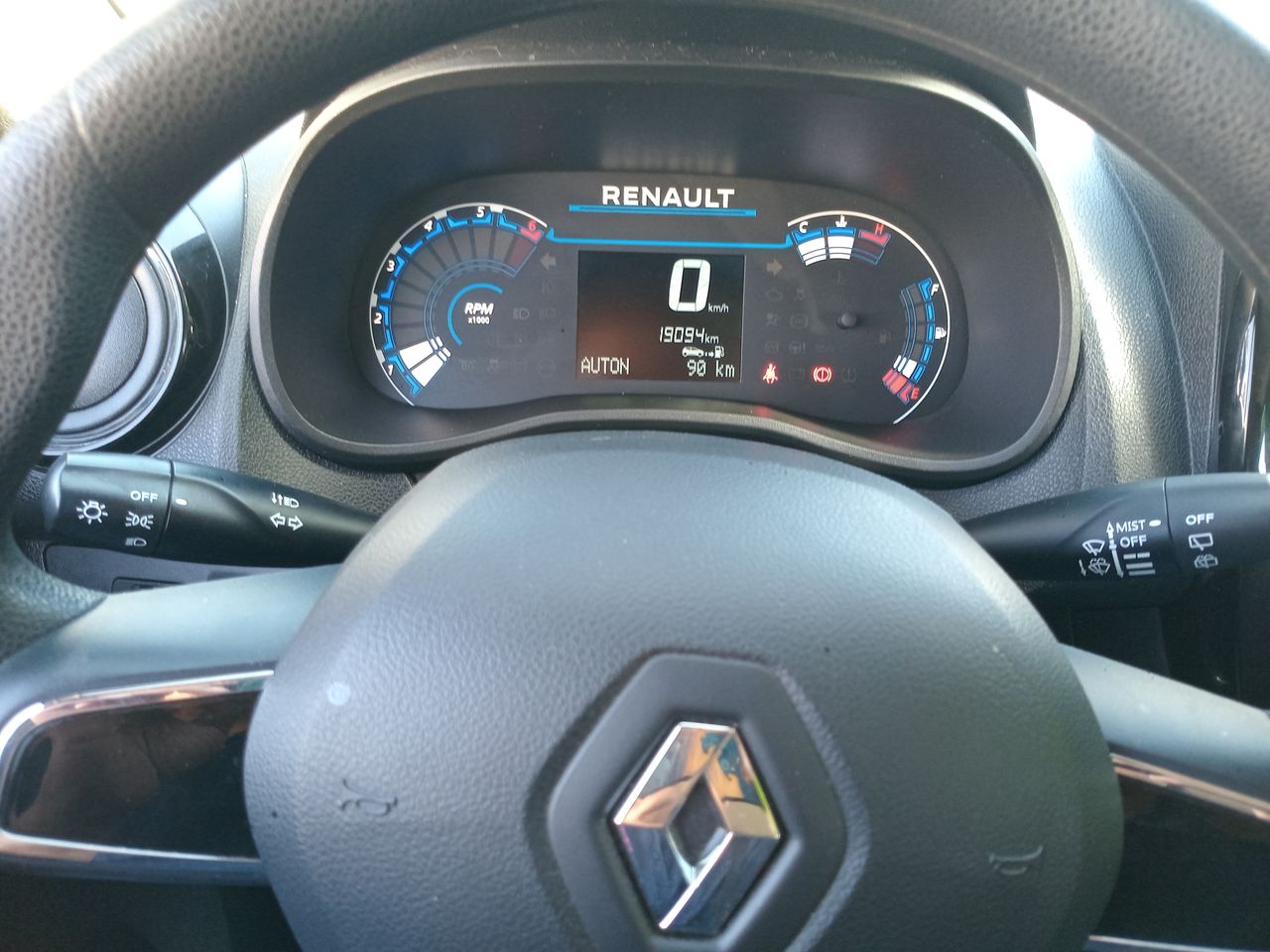RENAULT - 24