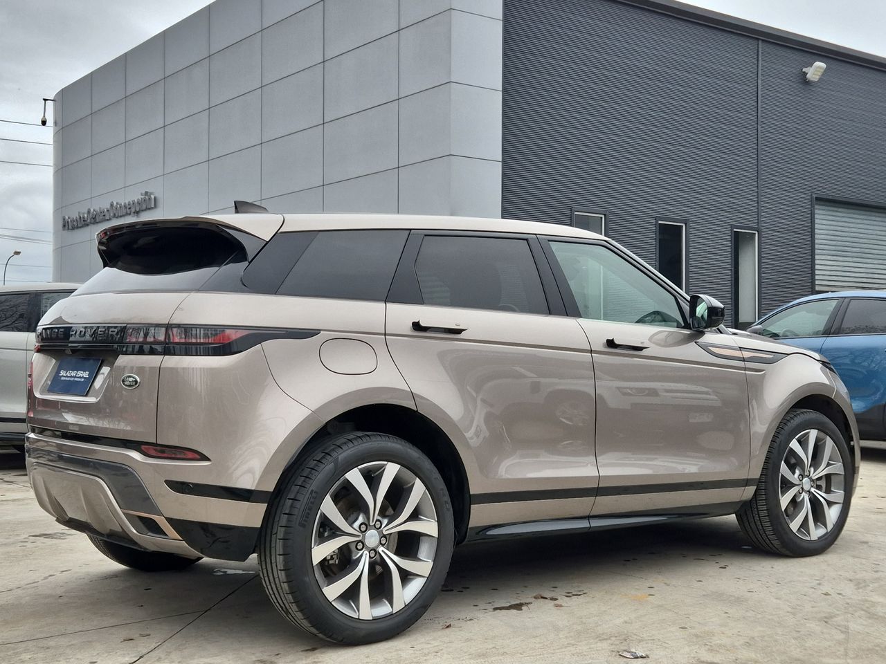 LAND ROVER - 7