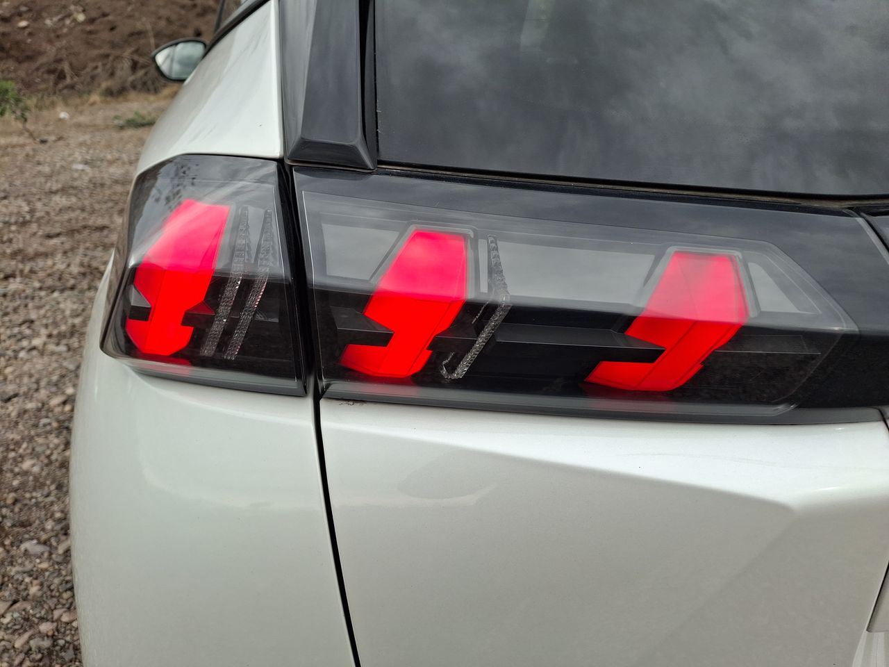Peugeot 2008 — foto 12 de 21