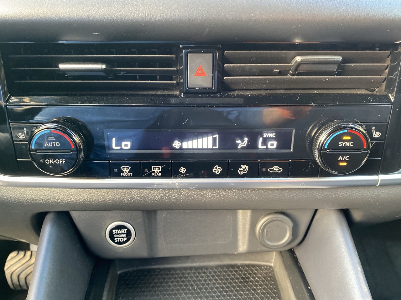 NISSAN - 30