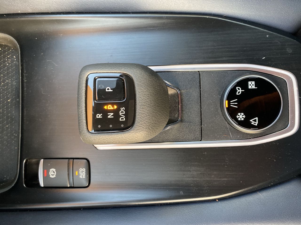 NISSAN - 31
