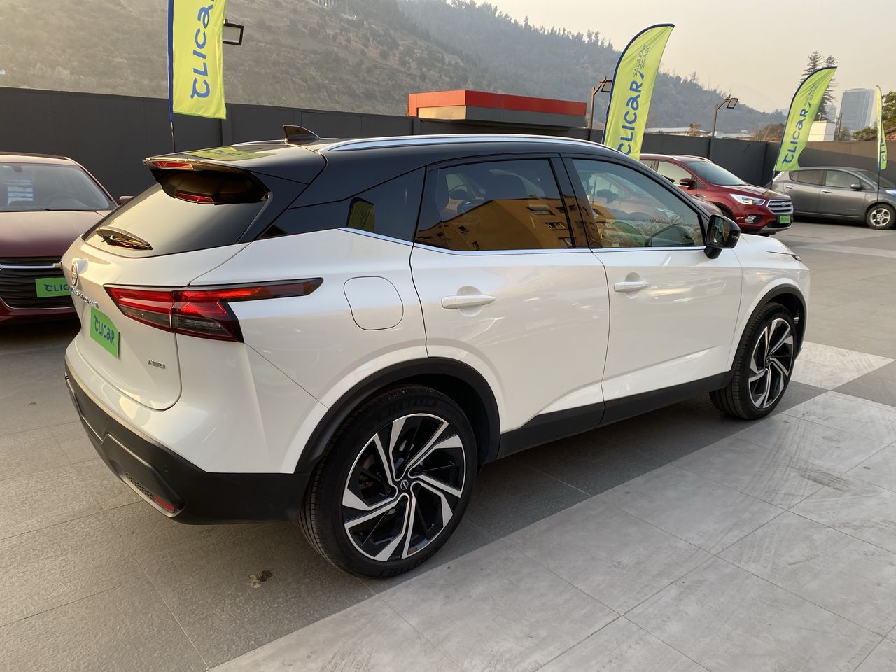 NISSAN - 7