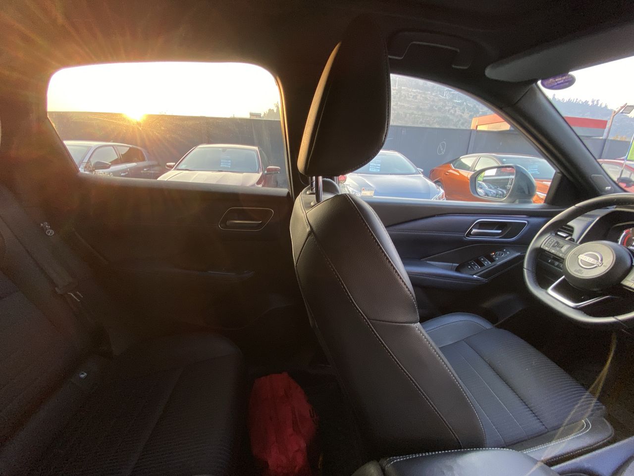 NISSAN - 15