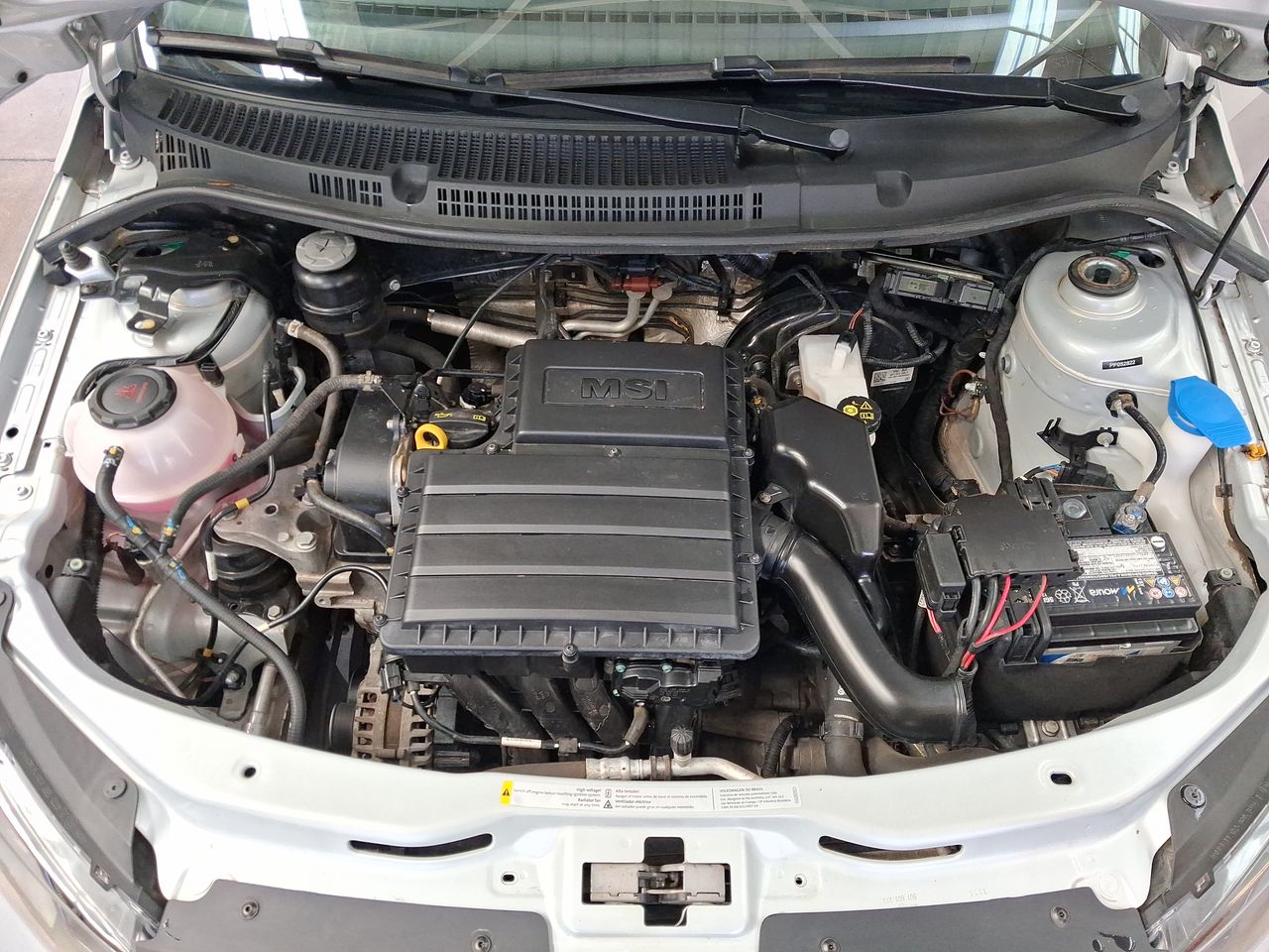 VOLKSWAGEN - 18
