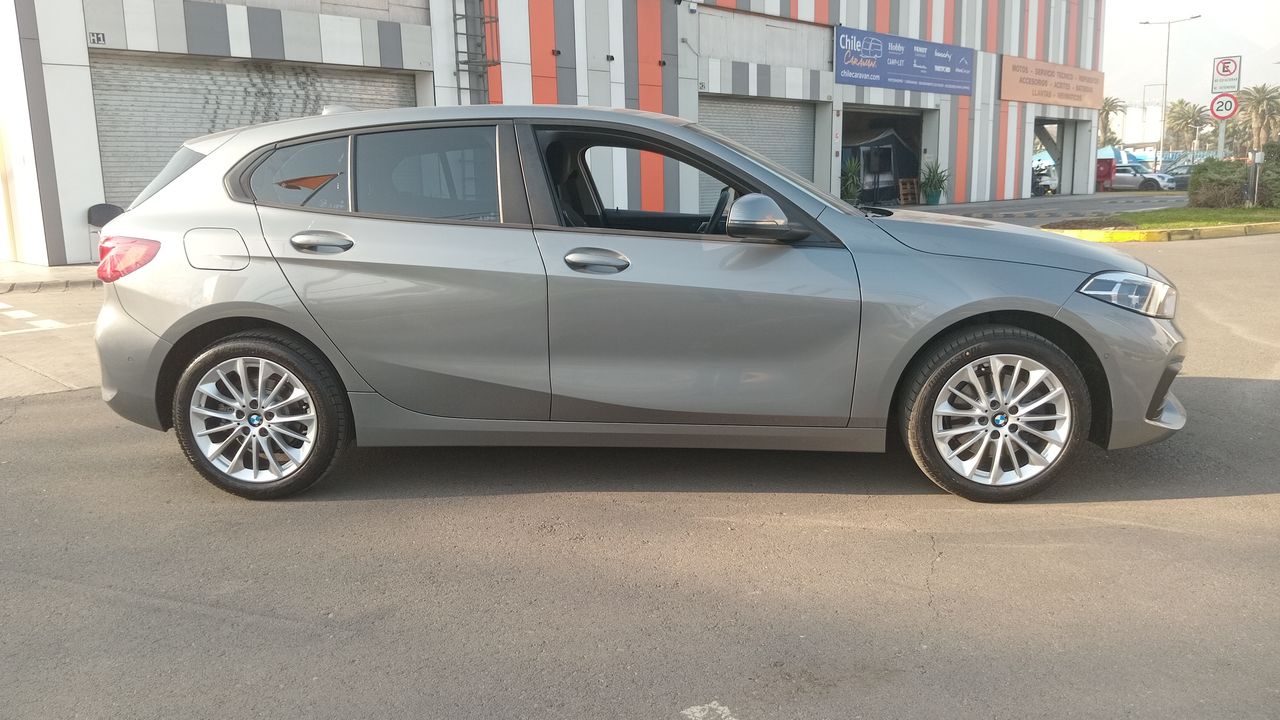 BMW - 8