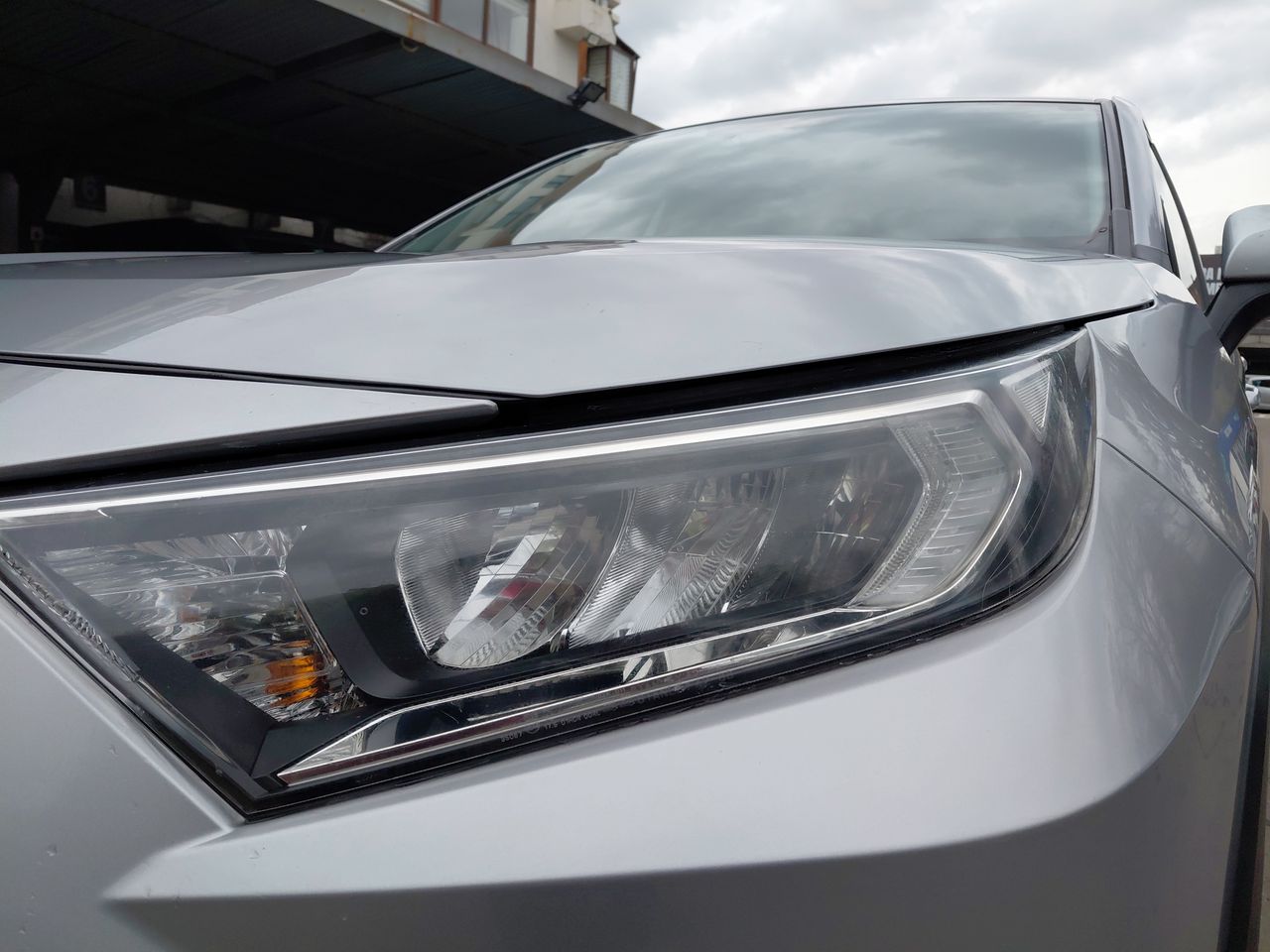 Toyota RAV4 — foto 10 de 25