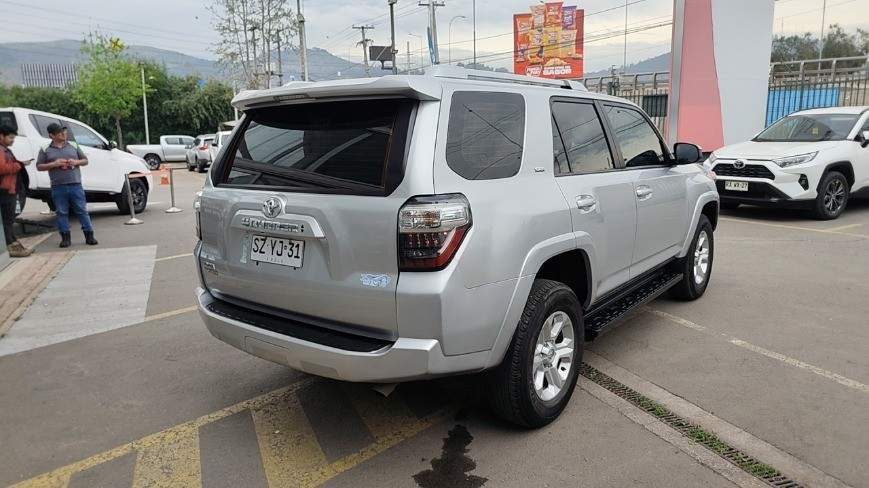 TOYOTA - 4