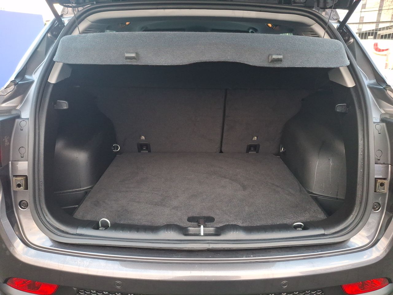 Jeep Compass — foto 14 de 28