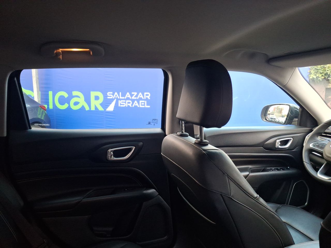 Jeep Compass — foto 8 de 28