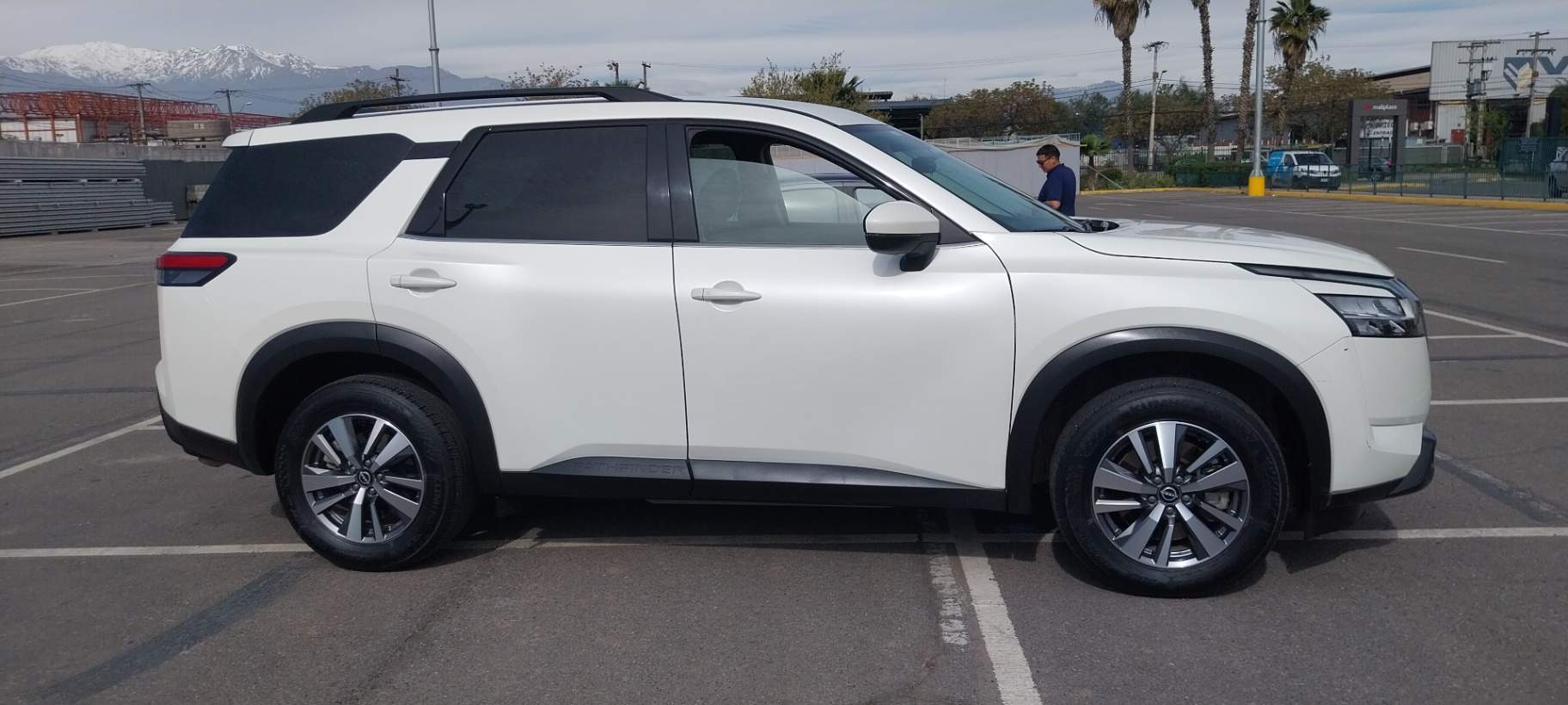 NISSAN - 3