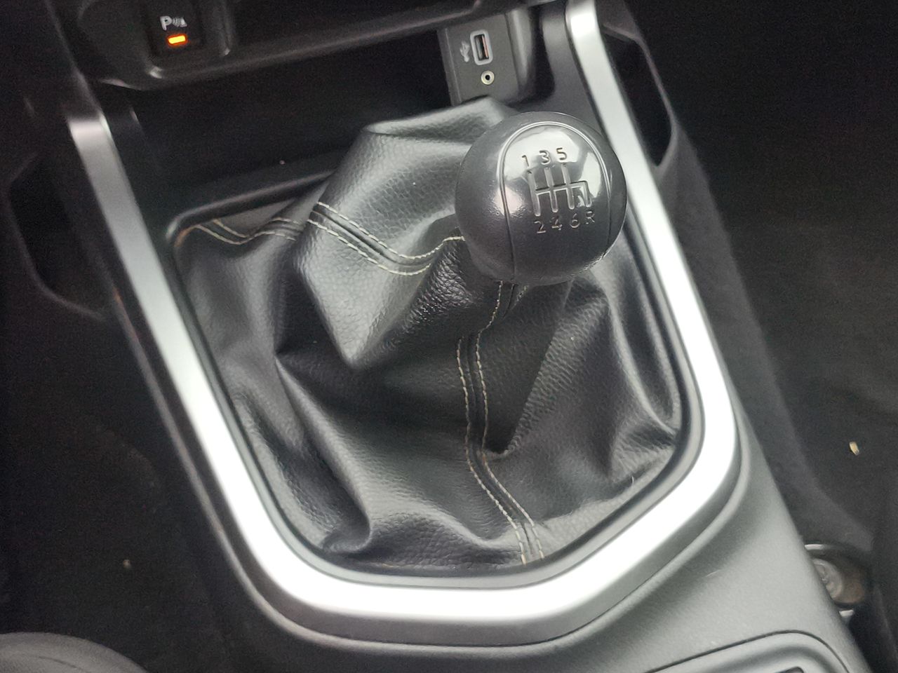 NISSAN - 24