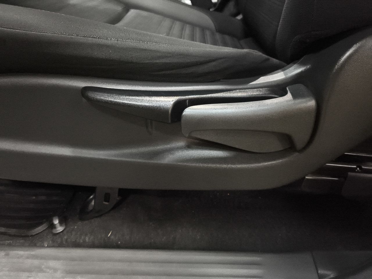 NISSAN - 16
