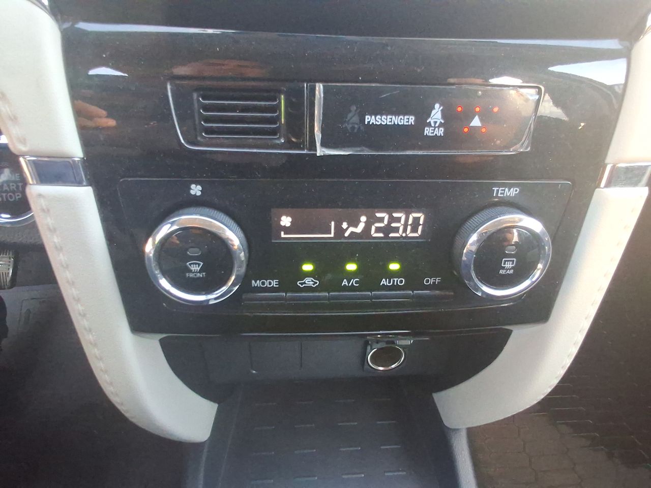 TOYOTA - 22