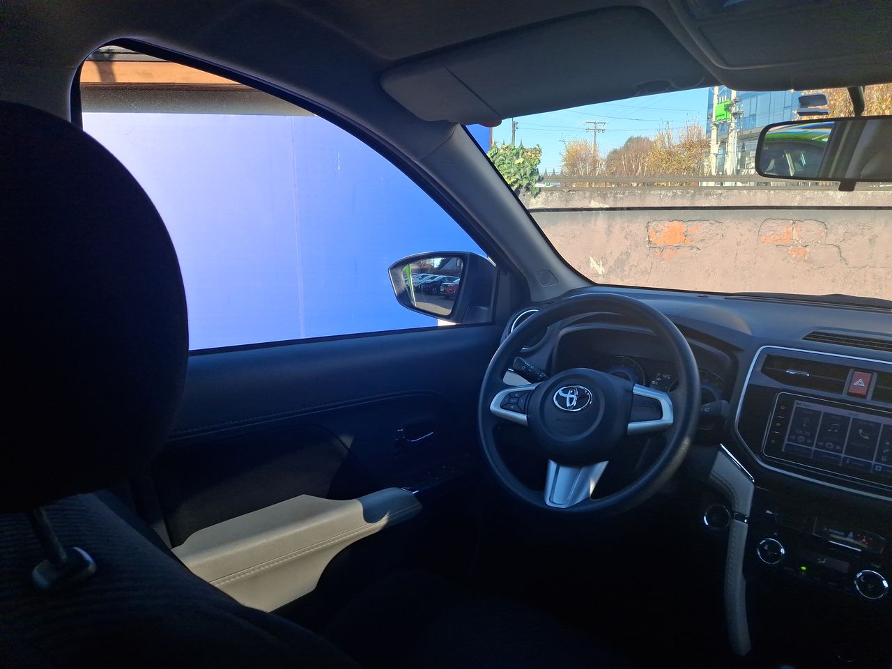 TOYOTA - 8