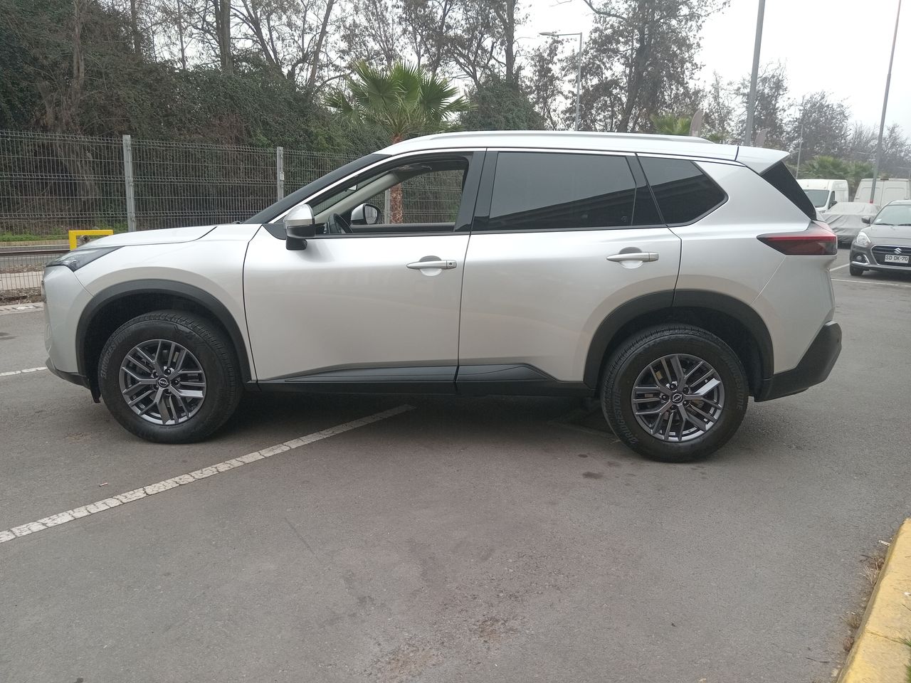 NISSAN - 4