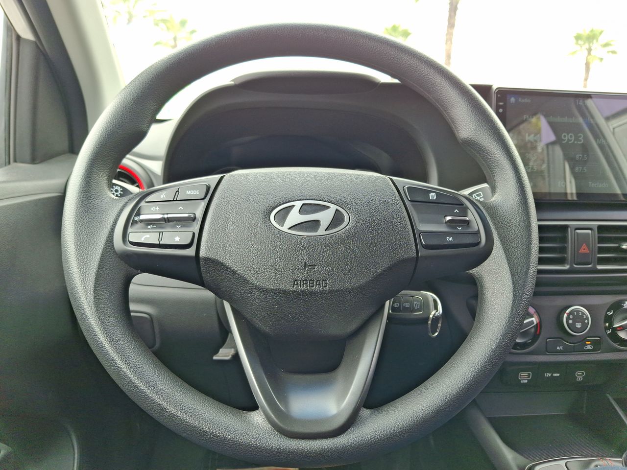 HYUNDAI - 24