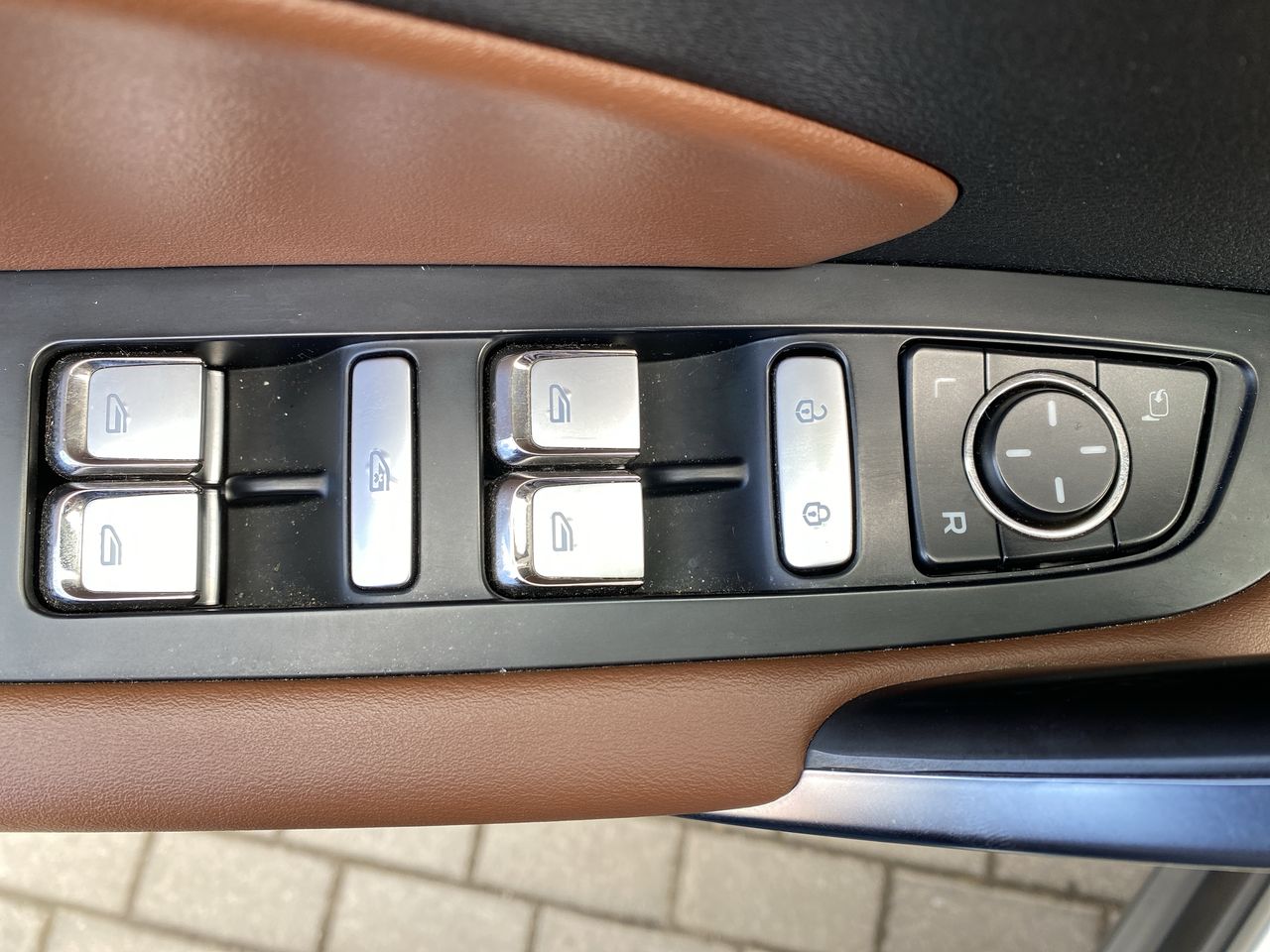 GEELY - 22
