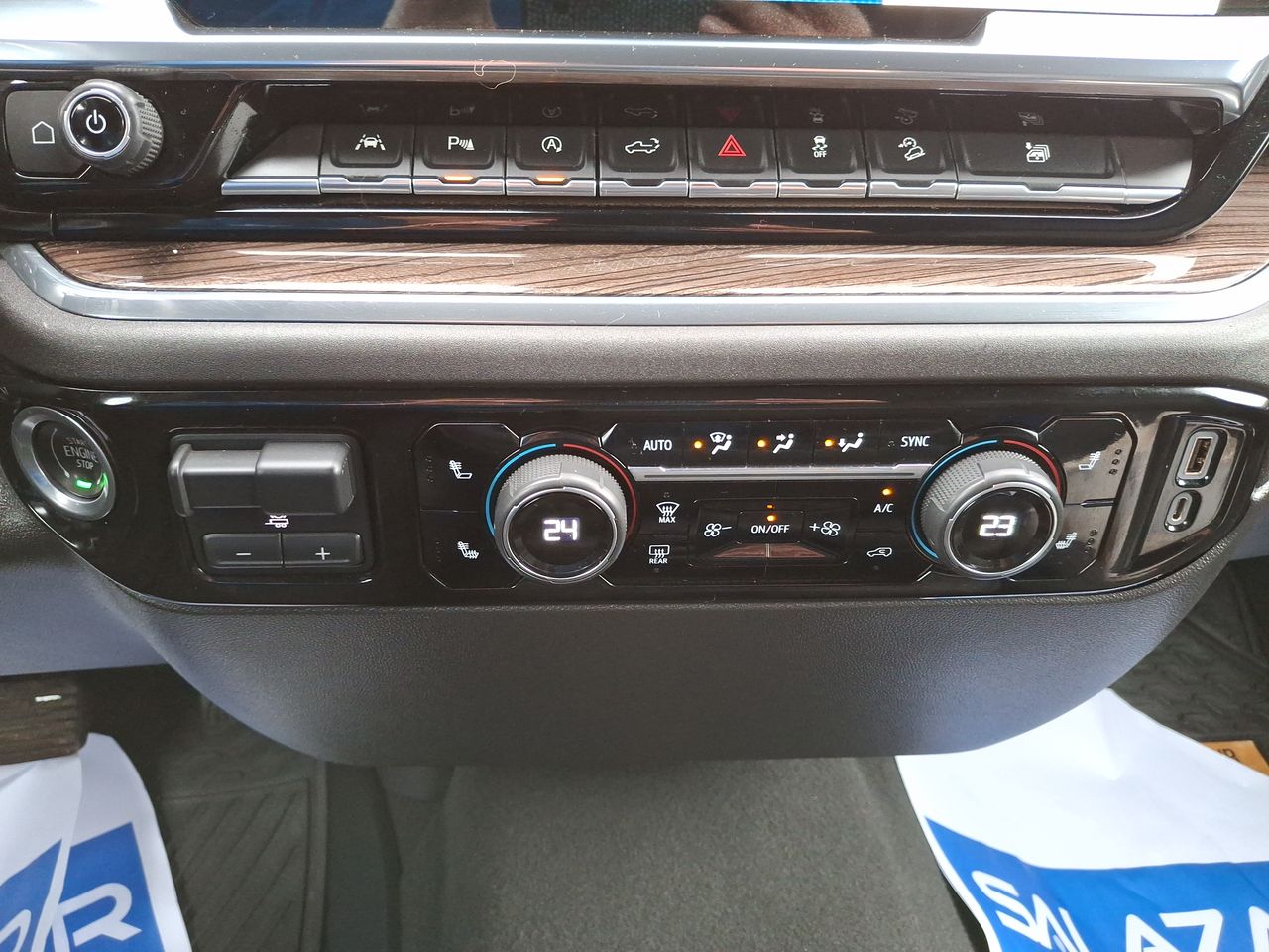CHEVROLET - 30