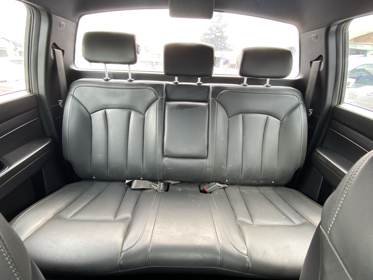 SSANGYONG - 12